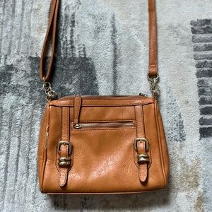 Cute crossbody satchel 😍